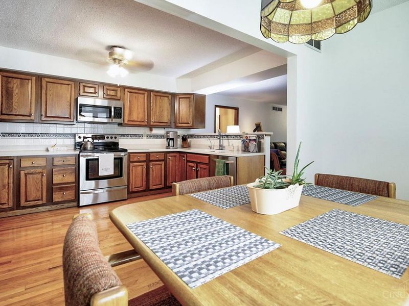 17 Carrie Circle, Oxford, OH 45056 Photo 4
