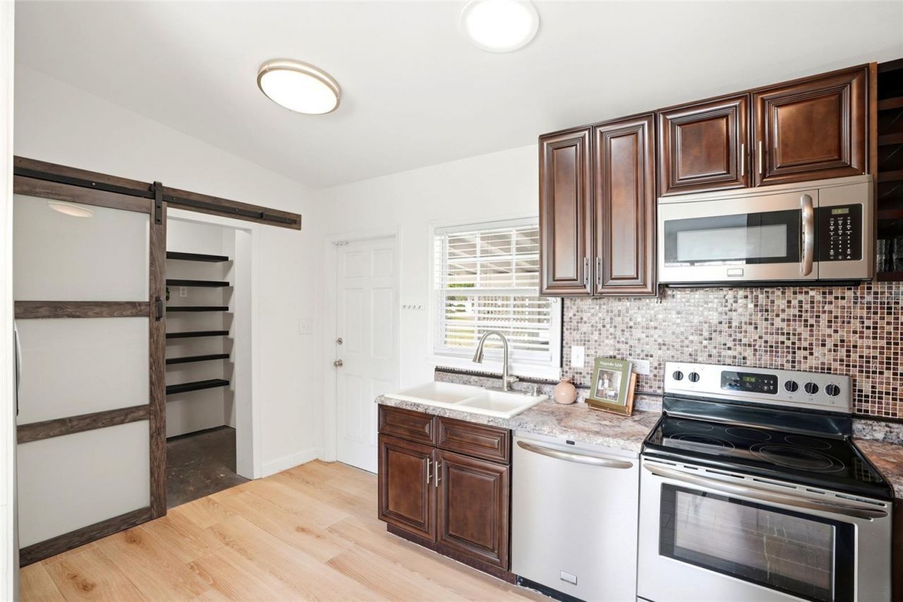 4030 Marlin Drive Se, Saint Petersburg, FL 33705 Photo