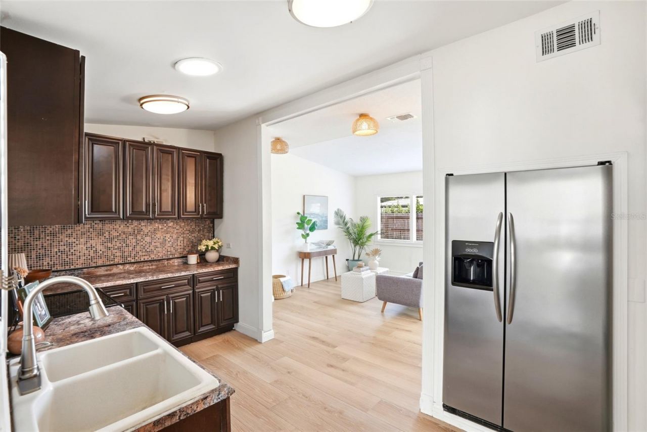 4030 Marlin Drive Se, Saint Petersburg, FL 33705 Photo