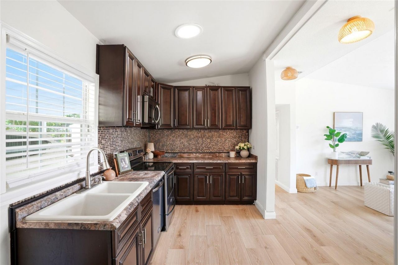 4030 Marlin Drive Se, Saint Petersburg, FL 33705 Photo