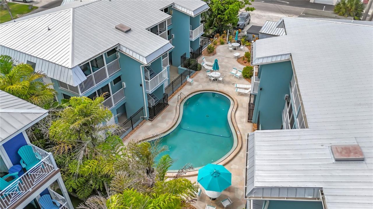 205 Highland Avenue, Unit 3, Bradenton Beach, FL 34217 Photo