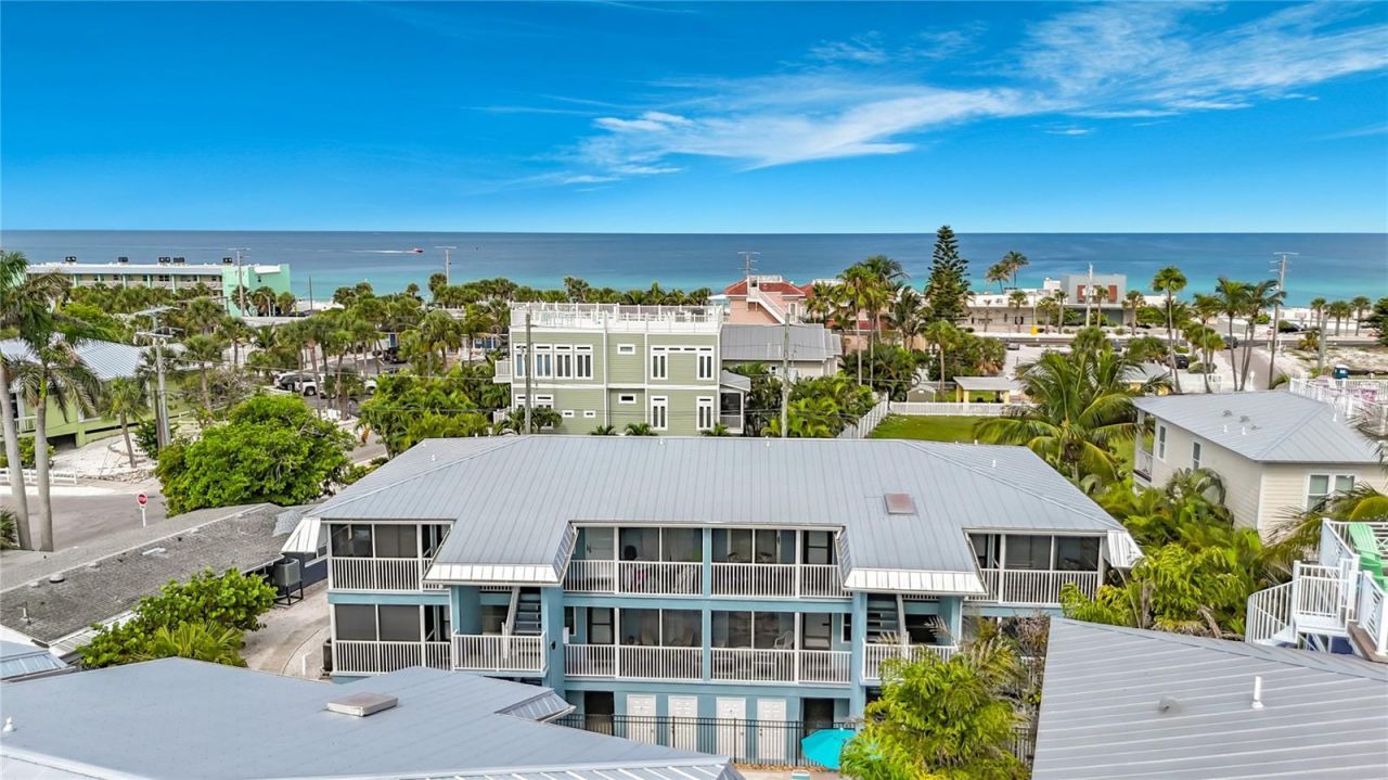 205 Highland Avenue, Unit 3, Bradenton Beach, FL 34217 Photo