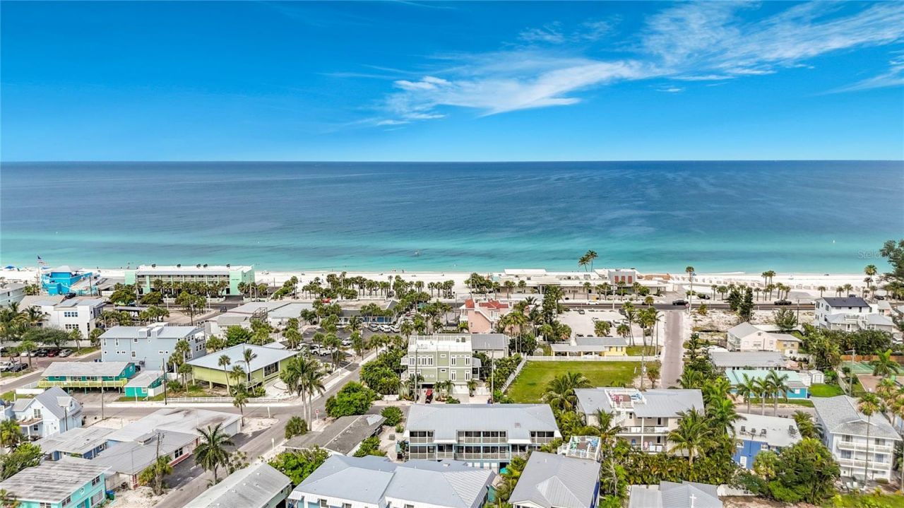 205 Highland Avenue, Unit 3, Bradenton Beach, FL 34217 Photo