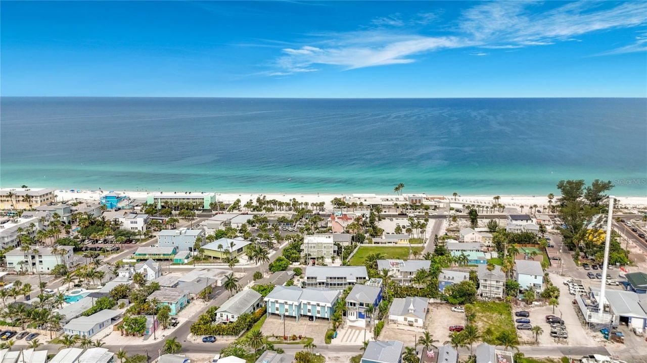 205 Highland Avenue, Unit 3, Bradenton Beach, FL 34217 Photo