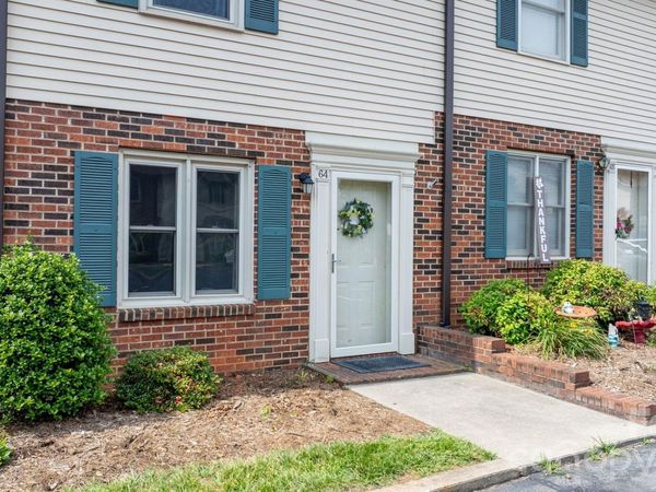 1330 5th Street NE, Unit 64, Hickory, NC 28601
