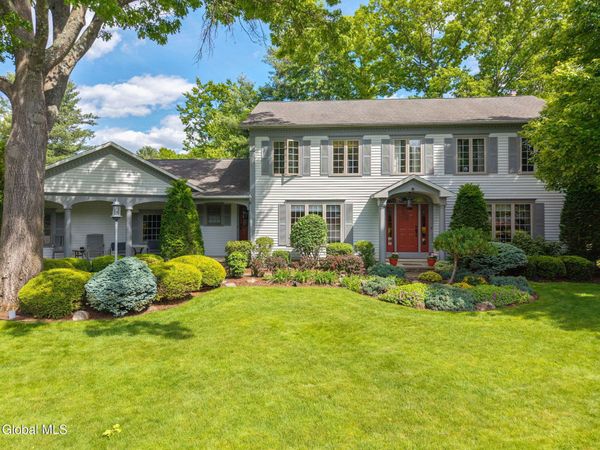 819 Via Marchella, Schenectady, NY 12303