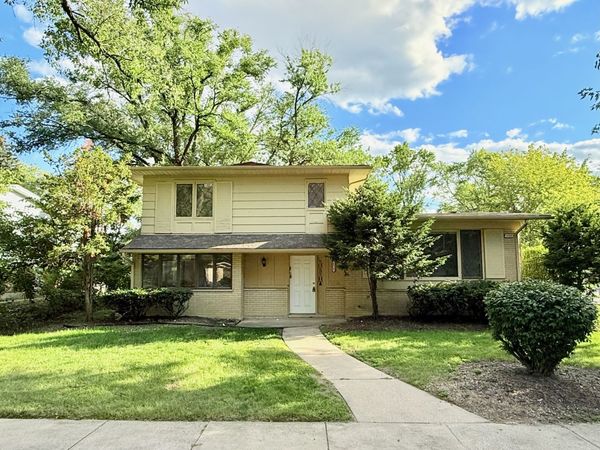 1122 W Iowa Street , Glenwood, IL 60425