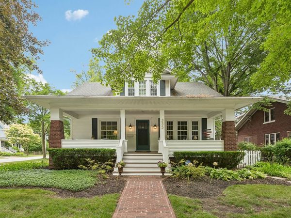 335 E Liberty Street , Barrington, IL 60010