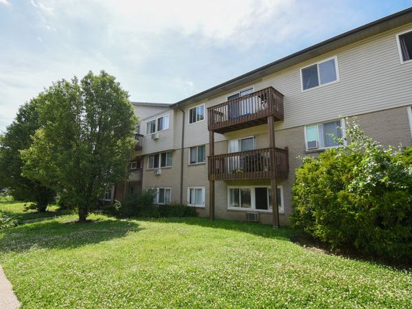 655 Deepwoods Drive , Unit 3F, Mundelein, IL 60060
