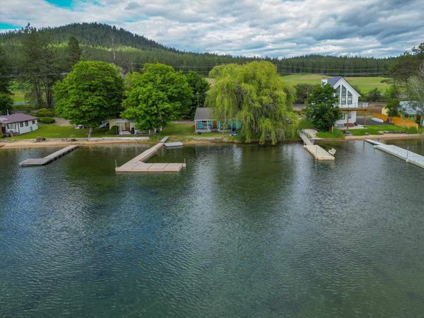 40670 Robbins Rd, Loon Lake, WA 99148