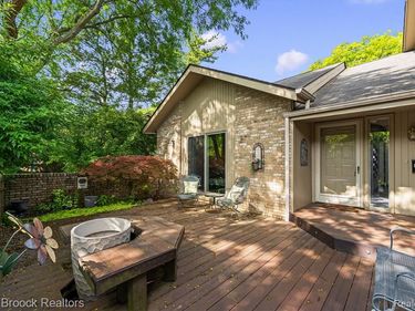 4159 Foxpointe Drive, West Bloomfield Twp, MI 48323