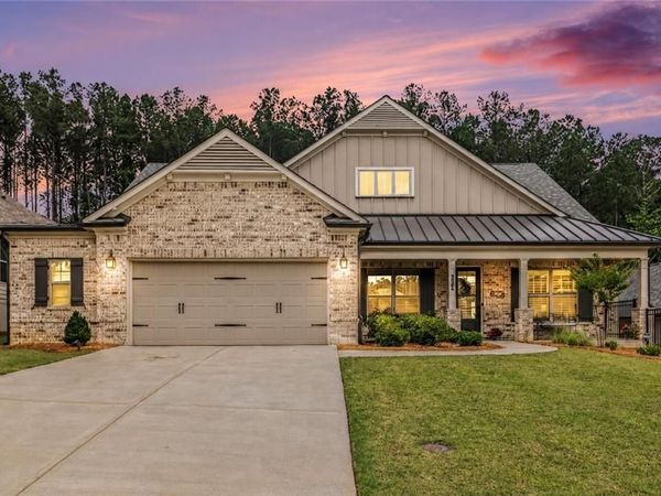 424 Northside Drive , Canton, GA 30115