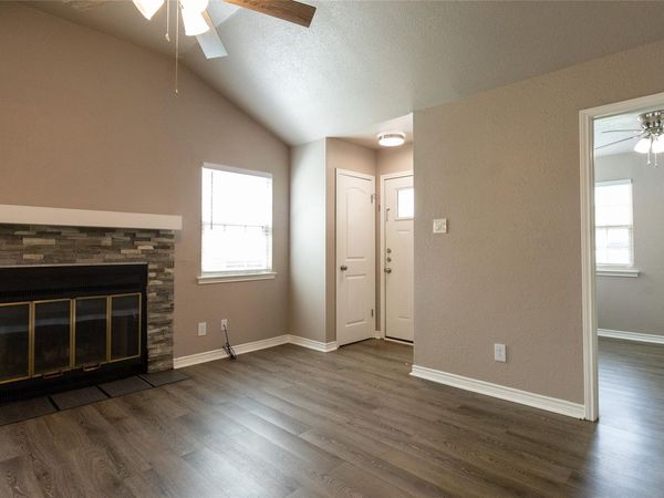 1003 Hyridge ST, Round Rock, TX 78664
