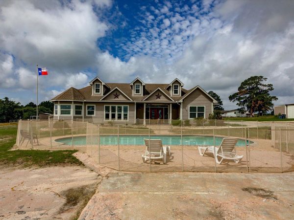 118 Saddle CT, Bastrop, TX 78602