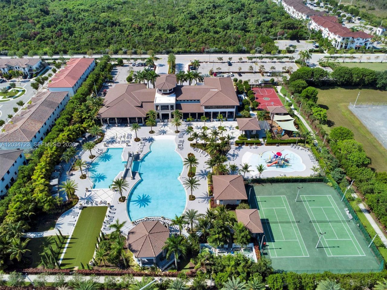 8890 NW 99th Path, Doral, FL 33178 Photo