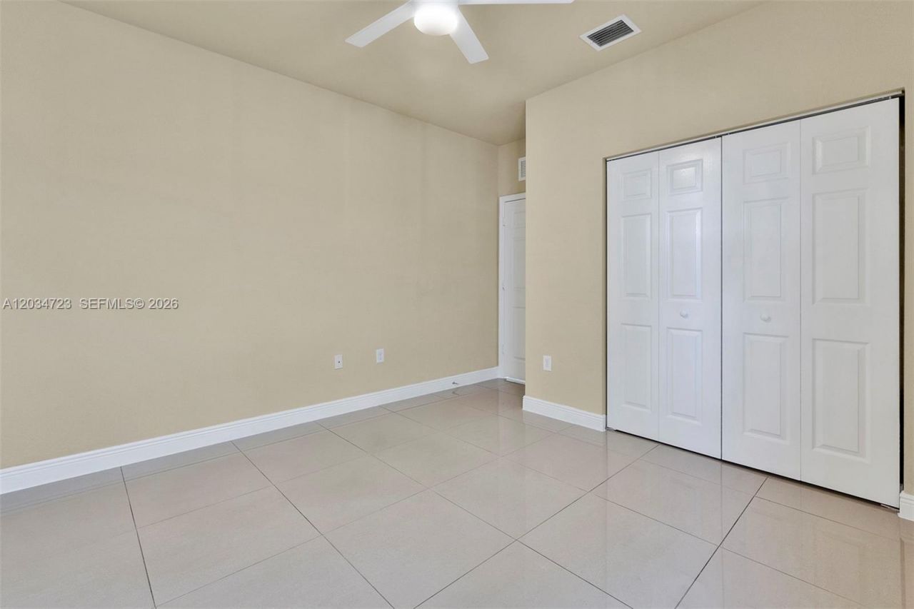 8890 NW 99th Path, Doral, FL 33178 Photo