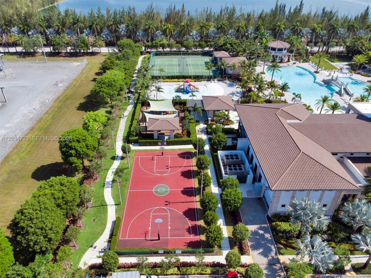 8890 NW 99th Path, Doral, FL 33178 Photo