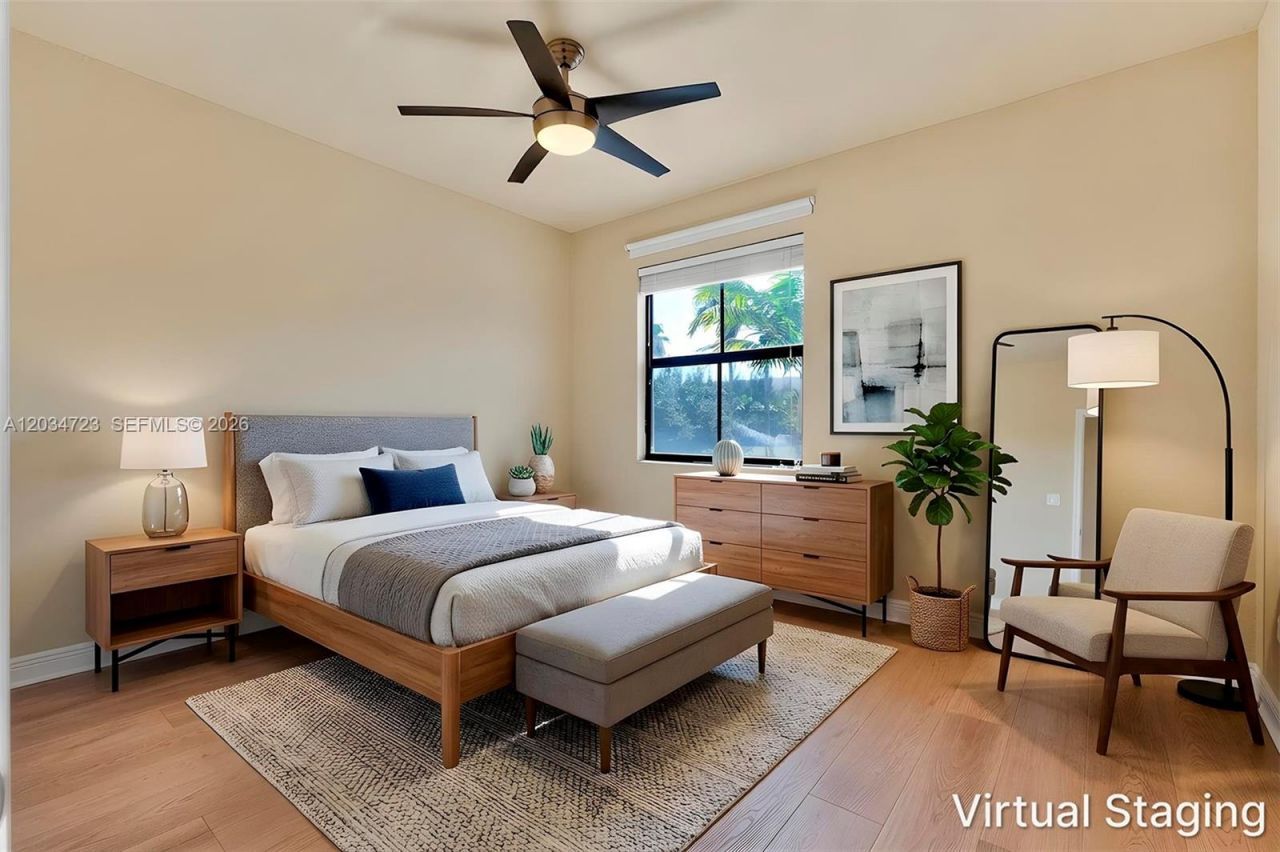 8890 NW 99th Path, Doral, FL 33178 Photo