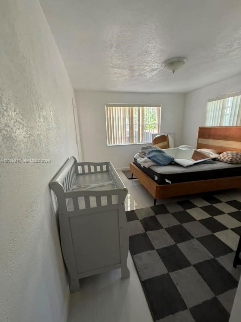 78 NE 43rd St , Miami, FL 33137 Photo