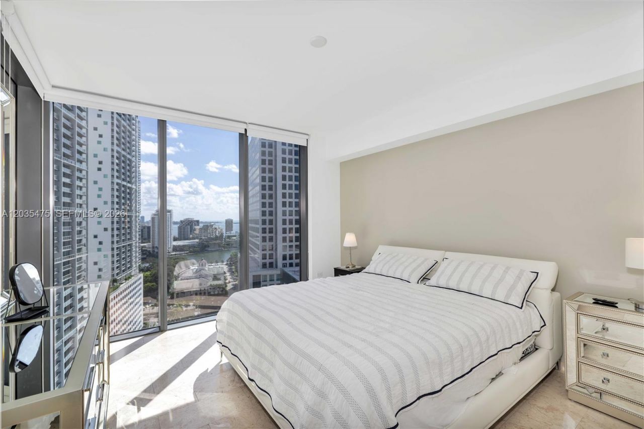 68 SE 6th St , Unit 1611, Miami, FL 33131 Photo