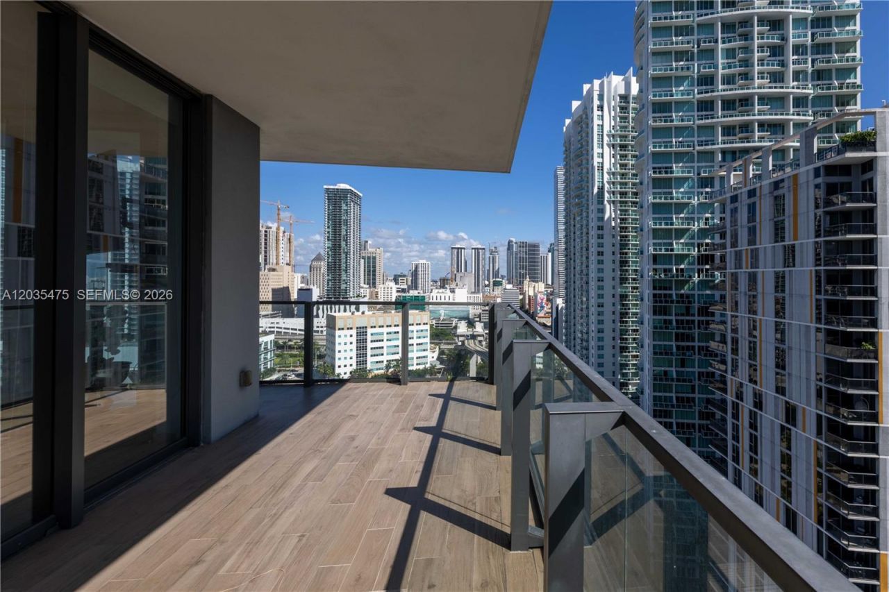68 SE 6th St , Unit 1611, Miami, FL 33131 Photo