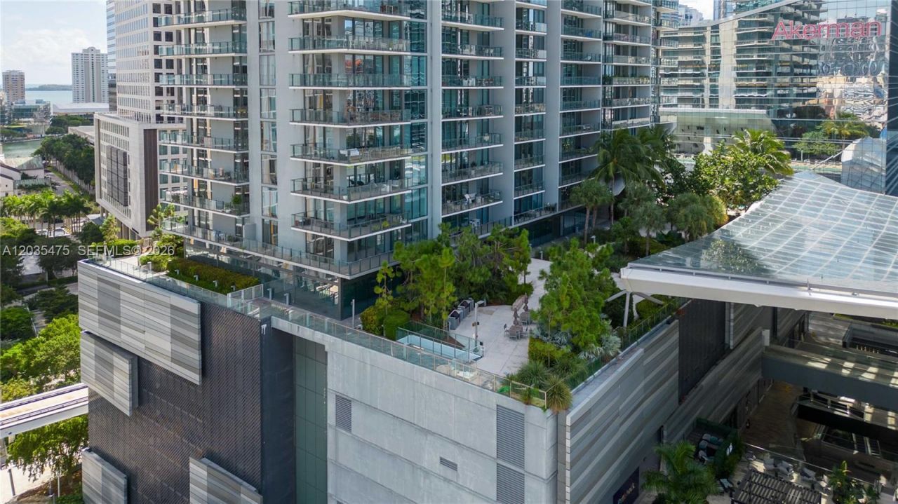 68 SE 6th St , Unit 1611, Miami, FL 33131 Photo