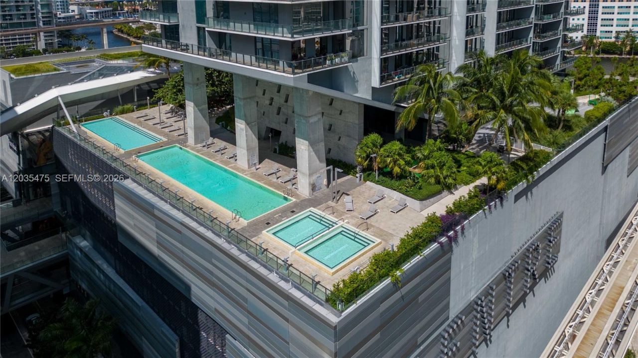 68 SE 6th St , Unit 1611, Miami, FL 33131 Photo