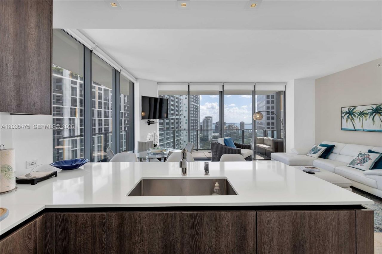 68 SE 6th St , Unit 1611, Miami, FL 33131 Photo