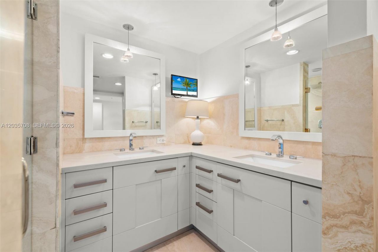 3540 Main Hwy , Unit 401, Miami, FL 33133 Photo
