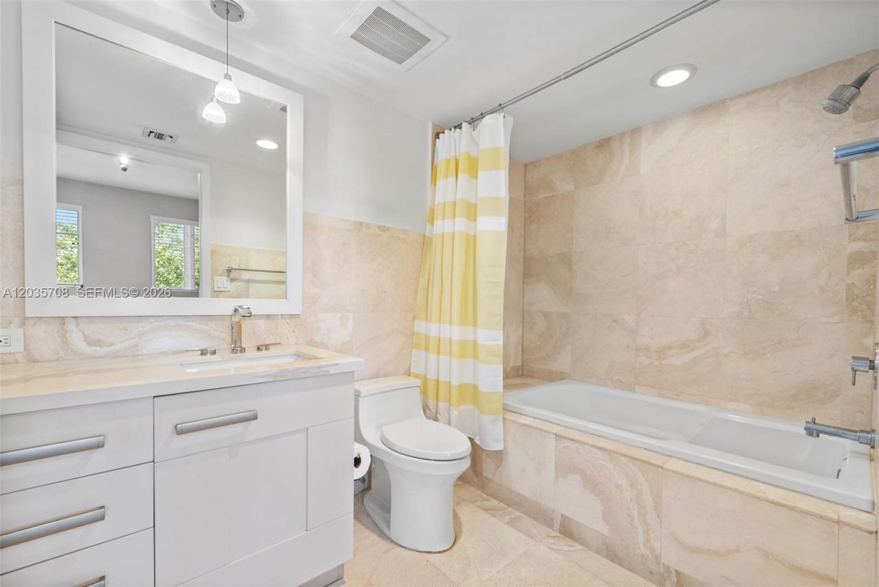 3540 Main Hwy , Unit 401, Miami, FL 33133 Photo