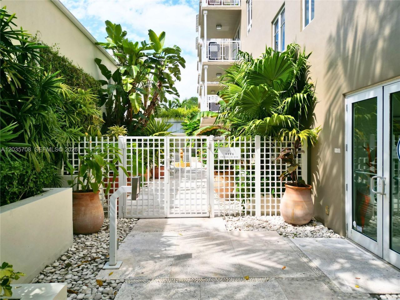 3540 Main Hwy , Unit 401, Miami, FL 33133 Photo