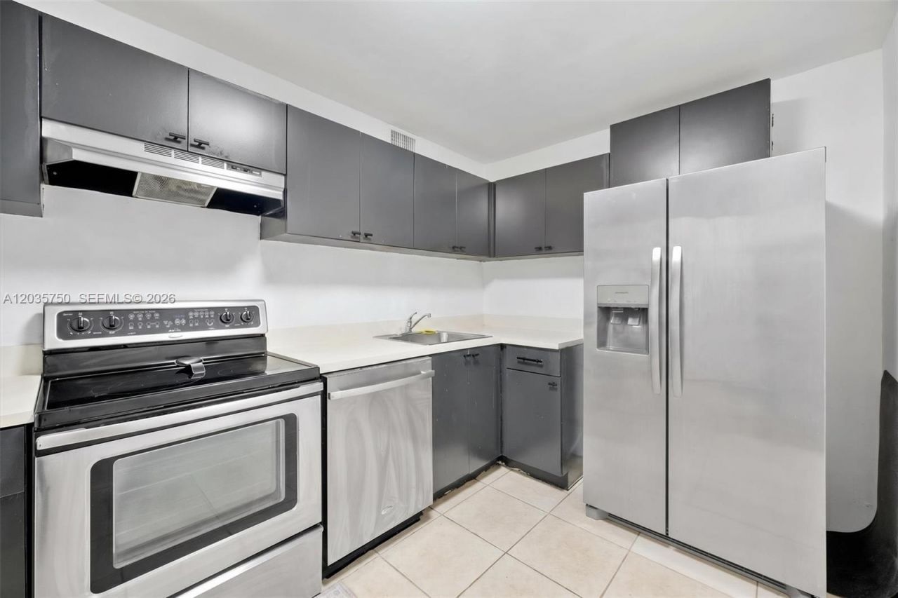 1800 Sans Souci Blvd, Unit 201, North Miami, FL 33181 Photo