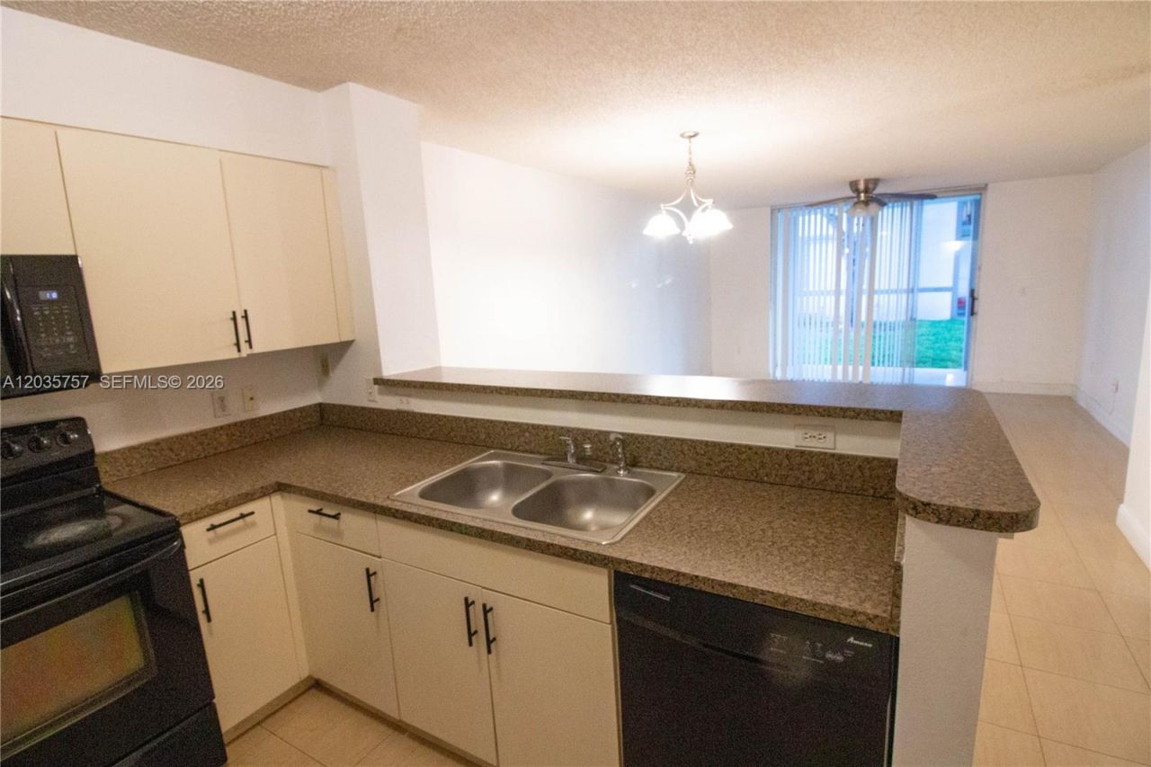 4500 NW 107th Ave , Unit 108-9, Doral, FL 33178 Photo