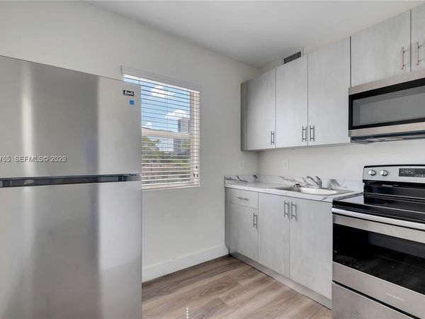 1710 NW 1st Ct, Unit 13, Miami, FL 33136