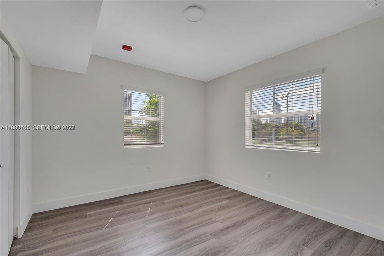 1710 NW 1st Ct, Unit 13, Miami, FL 33136 Photo