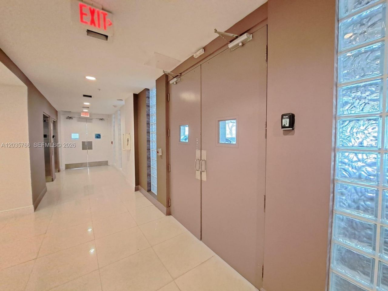120 SW 8th Ave, Unit 502, Miami, FL 33130 Photo