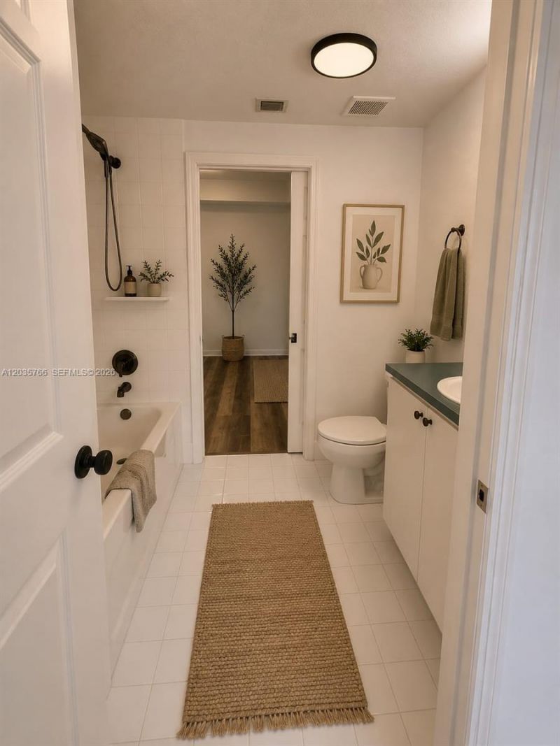 120 SW 8th Ave, Unit 502, Miami, FL 33130 Photo