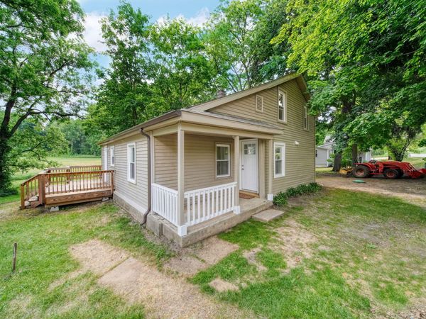 10500 Moscow Road, Jonesville, MI 49250