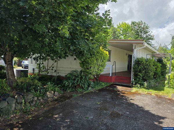 1905 Waverly Dr SE, Albany, OR 97322