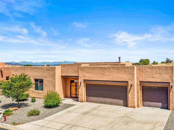 4 Caballito , Santa Fe, NM 87508
