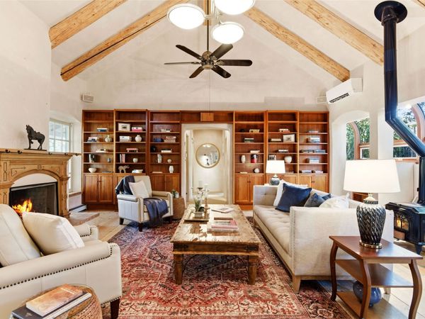 1442 Bishops Lodge Road , Santa Fe, NM 87506