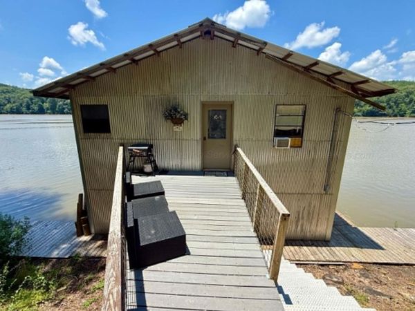 305 NANCY Ln, Adger, AL 35006