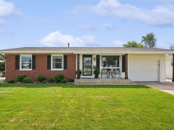 207 Drexel Drive SW, Cedar Rapids, IA 52404