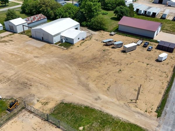 108 Boling Ave, Stanwood, IA 52337
