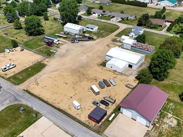 108 Boling Avenue, Stanwood, IA 52337