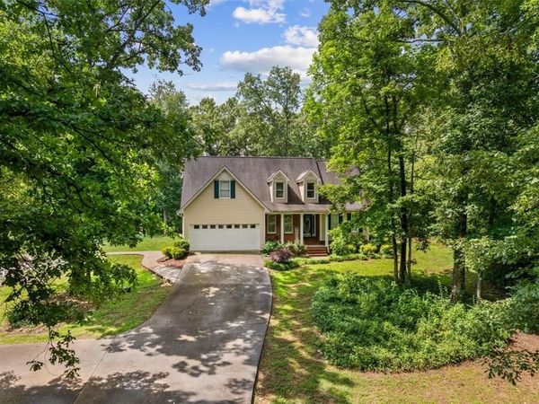 161 Hunters Trail SE, Calhoun, GA 30701