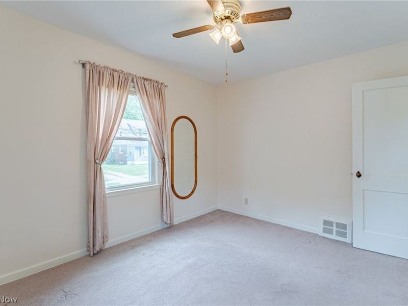 598 Morningview Avenue, Akron, OH 44305 Photo 10