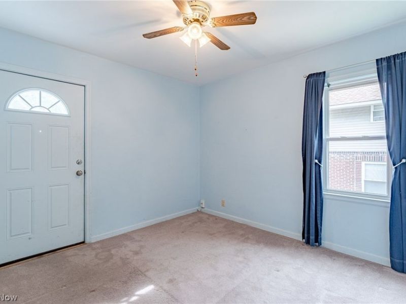 598 Morningview Avenue, Akron, OH 44305 Photo 12