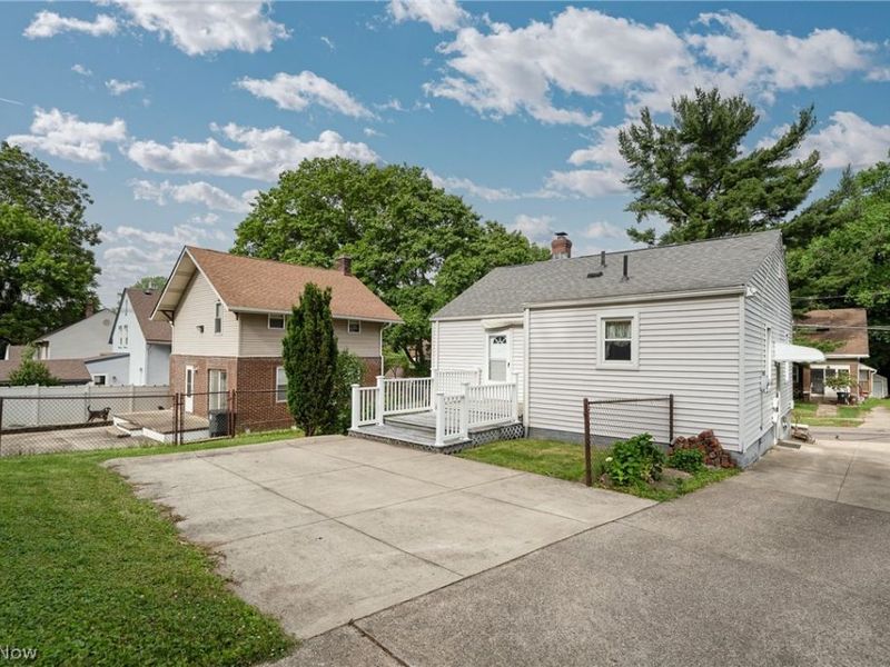 598 Morningview Avenue, Akron, OH 44305 Photo 19