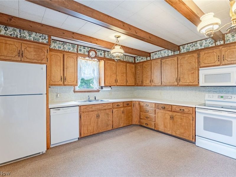 598 Morningview Avenue, Akron, OH 44305 Photo 6